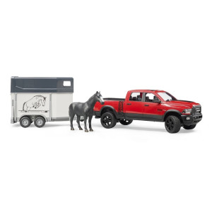 RAM 2500 POWER WAGON CON REMOLQUE DE CABALLOS